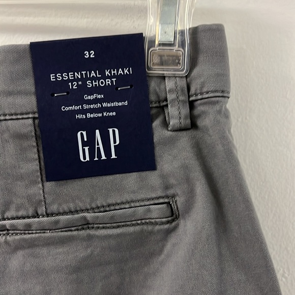 NWT Men's Khaki Shorts - Picture 5 of 5